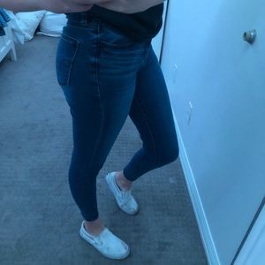 American Eagle dark wash high waisted skinny jeans